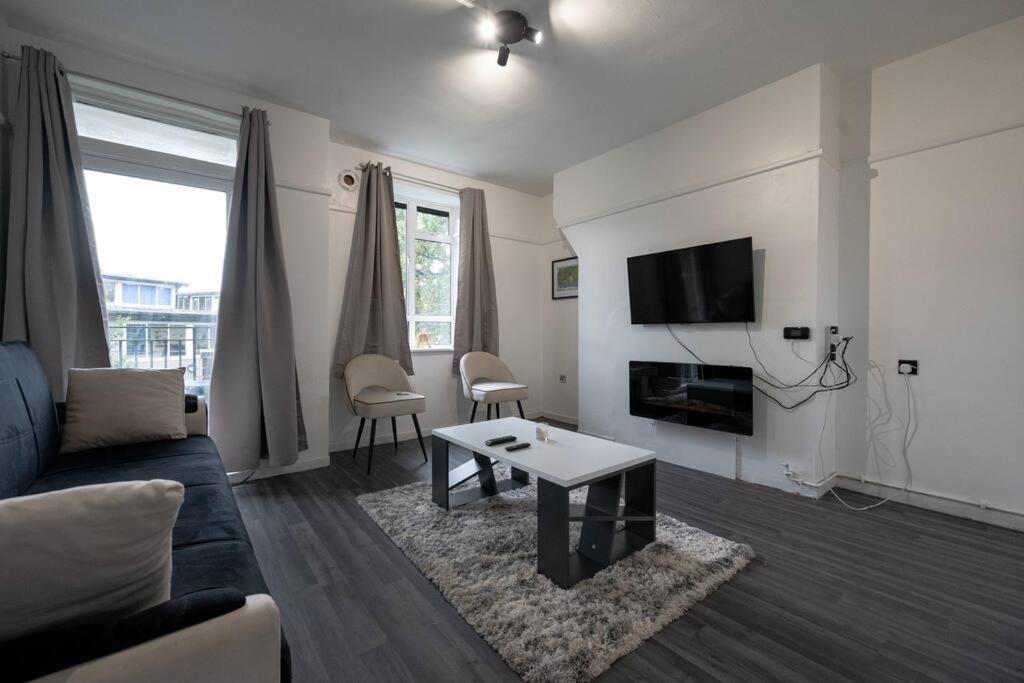 Stunning In Dulwich * London